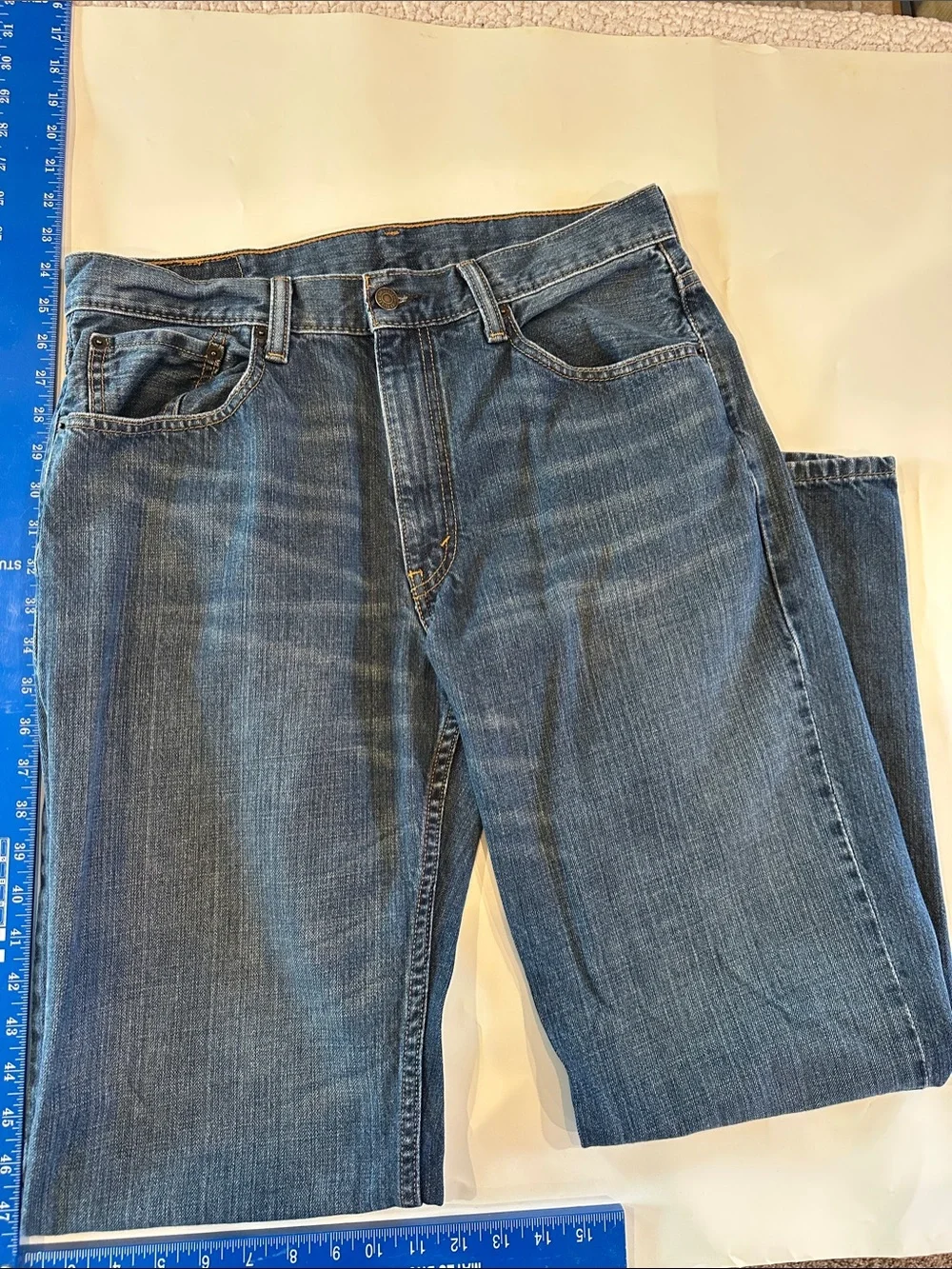 Levi’s 550 Relaxed Fit Blue Denim Jeans - Casual Everyday Comfort